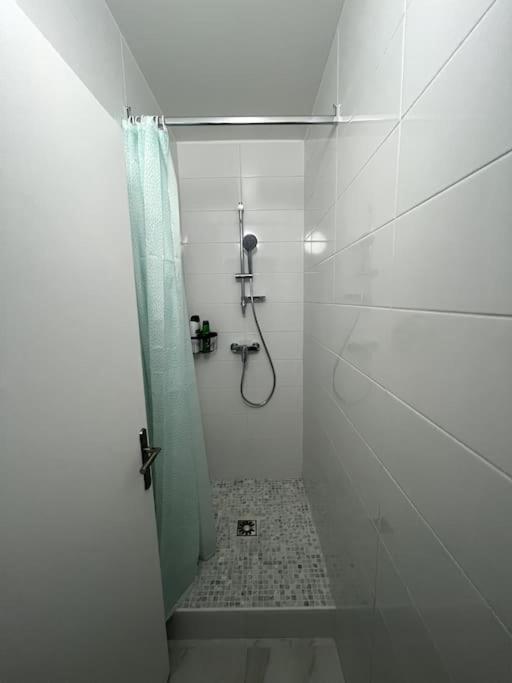 Apartment Hana 6 Personnes Parking Public Gratuit Business&family Mantes-la-Jolie